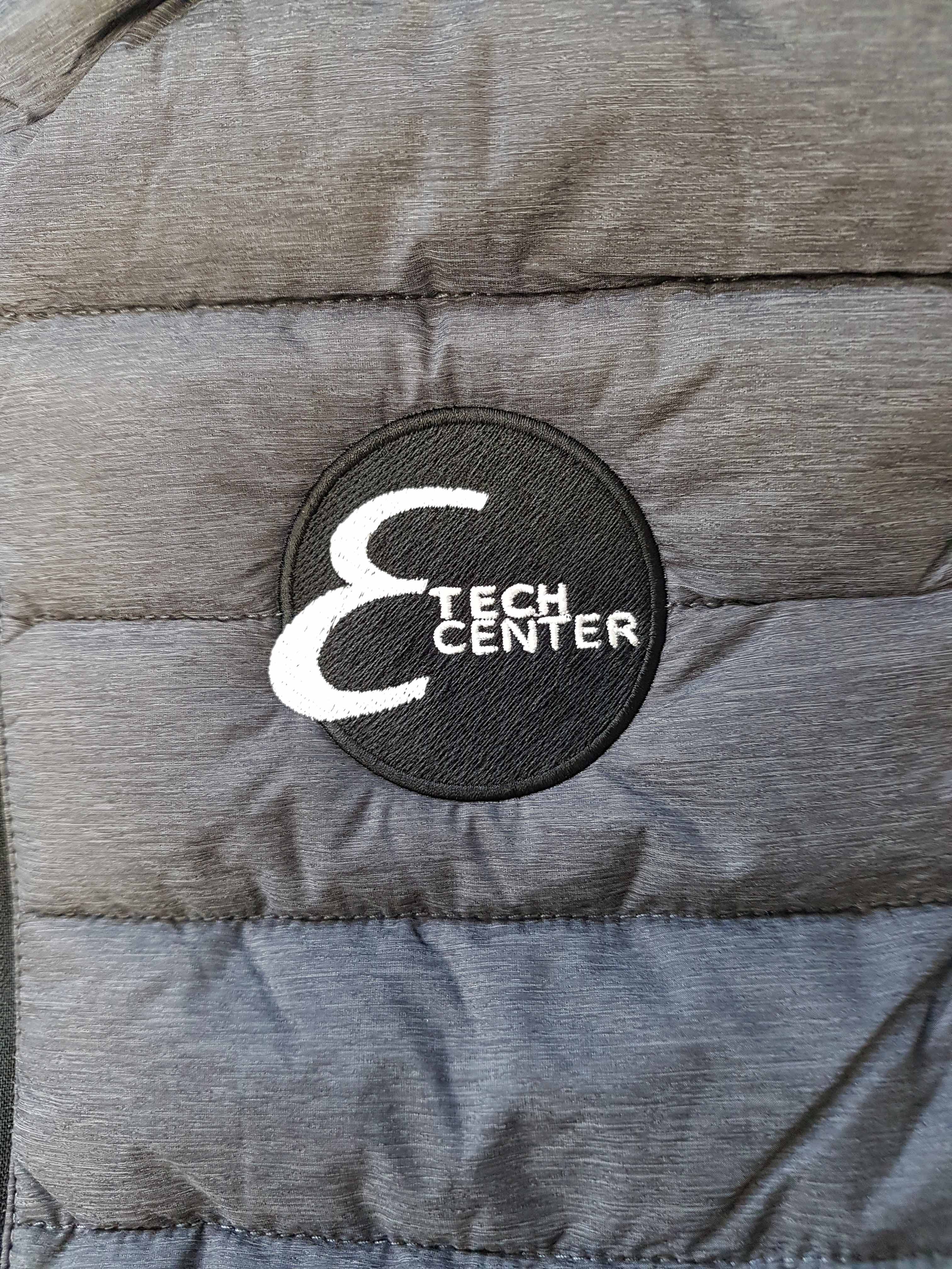 Broderie logo sur polaire de travail